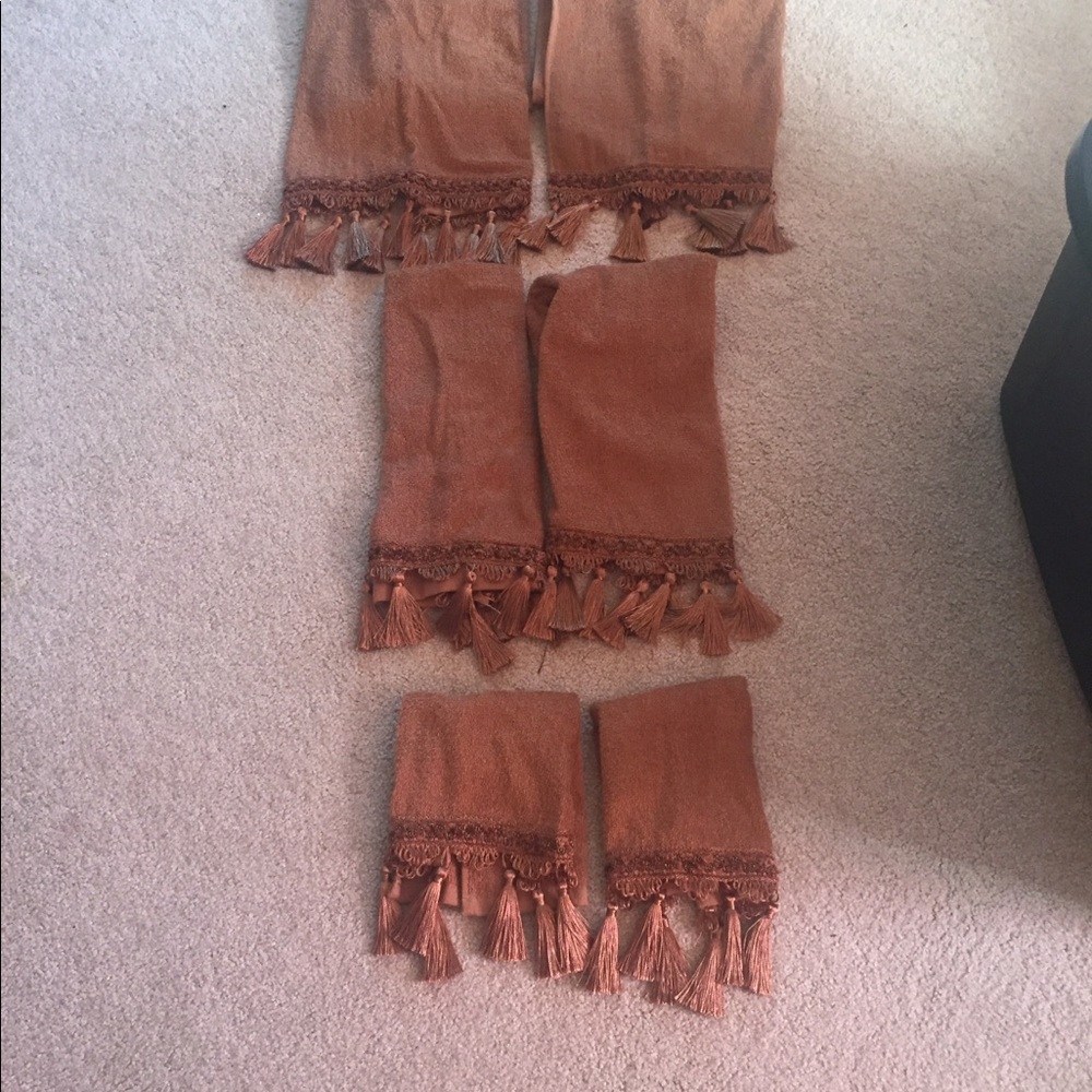 Towel set never used